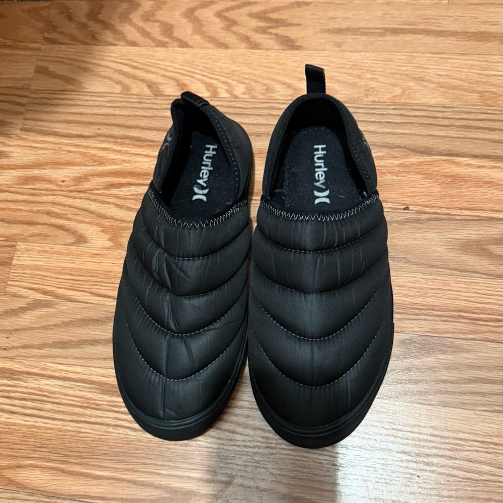 Hurley Black Quilted Kids Slip-On Puffer Shoes